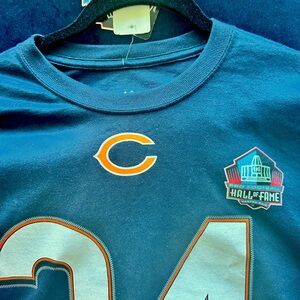 NWT- Chicago‎ Bears Hall of Fame Tee (Peyton 34)